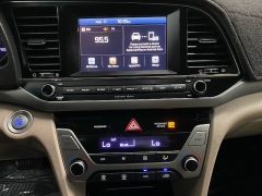 Used 2017  Hyundai Elantra 4d Sedan SE Auto at Ideal Cars Llc near Mesa&comma; AZ