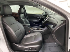 Used 2020  Chevrolet Malibu 4d Sedan Premier at Ideal Cars Llc near Mesa&comma; AZ