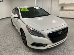 Used 2016 Hyundai Sonata Hybrid 4d Sedan Limited w/Blue Pearl Interior at Ideal Cars Llc near Mesa, AZ