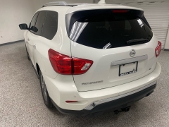 Used 2019  Nissan Pathfinder 4d SUV FWD SL at Ideal Cars Llc near Mesa&comma; AZ