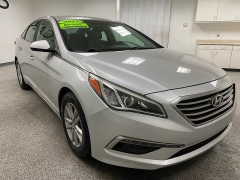 Used 2015  Hyundai Sonata 4d Sedan SE at Ideal Cars Llc near Mesa&comma; AZ