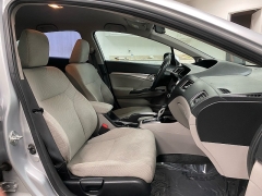 Used 2013  Honda Civic Hybrid 4d Sedan at Ideal Cars Llc near Mesa&comma; AZ