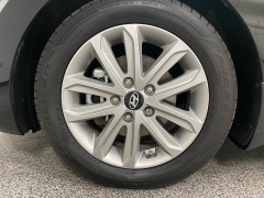 Used 2015  Hyundai Elantra 4d Sedan SE Auto at Ideal Cars Llc near Mesa&comma; AZ