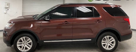 Used 2018  Ford Explorer 4d SUV 4WD XLT at Ideal Cars Llc near Mesa&comma; AZ