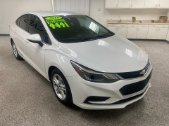 Used 2018  Chevrolet Cruze 4d Sedan LT Auto at Ideal Cars Llc near Mesa&comma; AZ