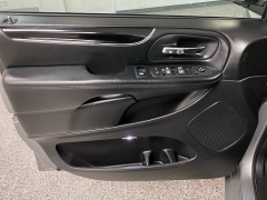 Used 2020  Dodge Grand Caravan 4d Wagon SE Plus at Ideal Cars Llc near Mesa&comma; AZ