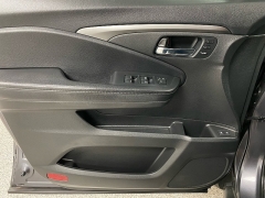 Used 2021  Honda Pilot Special Edition 2WD at Ideal Cars Llc near Mesa&comma; AZ