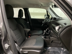 Used 2020  Jeep Renegade 4d SUV 4WD Latitude at Ideal Cars Llc near Mesa&comma; AZ