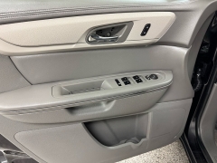 Used 2017  Chevrolet Traverse 4d SUV AWD LS at Ideal Cars Llc near Mesa&comma; AZ