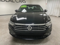 Used 2019  Volkswagen Jetta 4d Sedan 1&period;4T R-Line at Ideal Cars Llc near Mesa&comma; AZ
