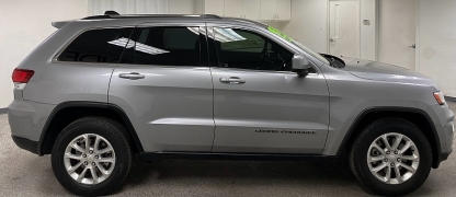 Used 2021  Jeep Grand Cherokee Laredo E 4x2 at Ideal Cars Llc near Mesa&comma; AZ