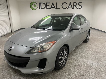 2013 Mazda MAZDA3 i SV's photo