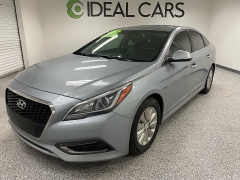Used 2016 Hyundai Sonata Hybrid 4d Sedan SE at Ideal Cars Llc near Mesa, AZ