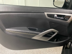 Used 2016  Hyundai Veloster 3d Coupe Auto at Ideal Cars Llc near Mesa&comma; AZ