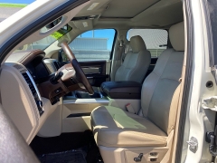 Used 2016  Ram 1500 2WD Crew Cab Laramie at Ideal Cars Llc near Mesa&comma; AZ