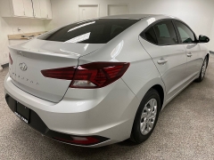 Used 2019  Hyundai Elantra 4d Sedan SE Auto at Ideal Cars Llc near Mesa&comma; AZ