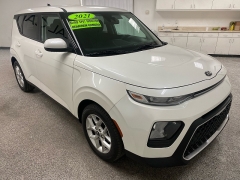 Used 2021  Kia Soul S IVT at Ideal Cars Llc near Mesa&comma; AZ
