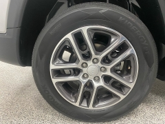 Used 2019  Jeep Compass 4d SUV FWD Latitude at Ideal Cars Llc near Mesa&comma; AZ