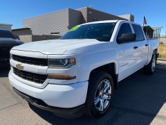  2018 Chevrolet Silverado 1500 2WD Crew Cab Custom at Ideal Cars Llc near Mesa&comma; AZ