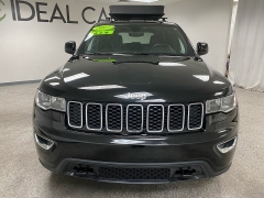 Used 2017  Jeep Grand Cherokee 4d SUV 4WD Laredo at Ideal Cars Llc near Mesa&comma; AZ