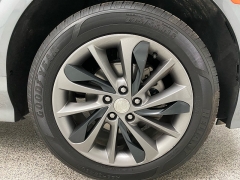 Used 2021  Buick Encore GX AWD 4dr Essence at Ideal Cars Llc near Mesa&comma; AZ