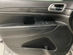 Used 2021  Jeep Grand Cherokee Laredo E 4x2 at Ideal Cars Llc near Mesa&comma; AZ