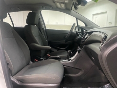 Used 2021  Chevrolet Trax AWD 4dr LS at Ideal Cars Llc near Mesa&comma; AZ