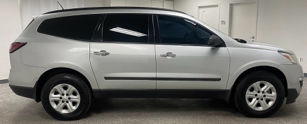Used 2017  Chevrolet Traverse 4d SUV FWD LS at Ideal Cars Llc near Mesa&comma; AZ
