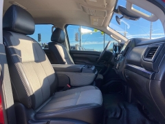 Used 2021  Nissan Titan 4x4 Crew Cab S at Ideal Cars Llc near Mesa&comma; AZ