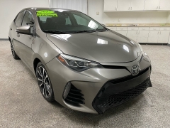 Used 2017  Toyota Corolla 4d Sedan SE CVT at Ideal Cars Llc near Mesa&comma; AZ