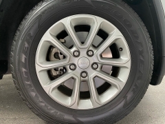 Used 2021  Jeep Grand Cherokee Laredo E 4x2 at Ideal Cars Llc near Mesa&comma; AZ