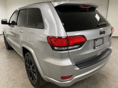 Used 2020  Jeep Grand Cherokee 4d SUV 2WD Laredo Altitude at Ideal Cars Llc near Mesa&comma; AZ