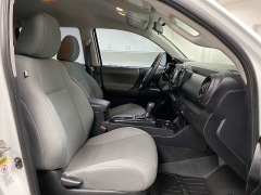 Used 2017  Toyota Tacoma 4WD Double Cab SR at Ideal Cars Llc near Mesa&comma; AZ