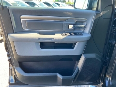 Used 2016  Ram 1500 4WD Crew Cab Big Horn at Ideal Cars Llc near Mesa&comma; AZ