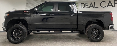 Used 2020  Chevrolet Silverado 1500 4WD Crew Cab LT at Ideal Cars Llc near Mesa&comma; AZ