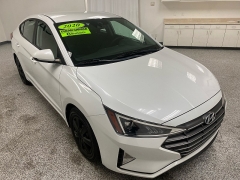 Used 2020 Hyundai Elantra 4d Sedan SE at Ideal Cars Llc near Mesa, AZ