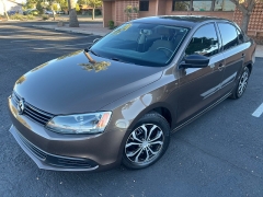 Used 2014  Volkswagen Jetta 4d Sedan S Auto at Ideal Cars Llc near Mesa&comma; AZ