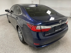 Used 2016  Lexus ES 300h 4dr Sdn Hybrid at Ideal Cars Llc near Mesa&comma; AZ