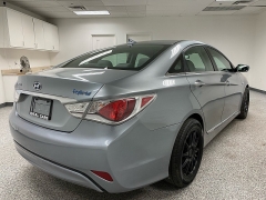 Used 2015 Hyundai Sonata Hybrid 4d Sedan at Ideal Cars Llc near Mesa, AZ
