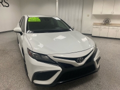 Used 2021  Toyota Camry SE Auto at Ideal Cars Llc near Mesa, AZ