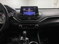 Used 2021  Nissan Altima 2&period;5 SV Sedan at Ideal Cars Llc near Mesa&comma; AZ