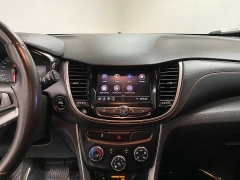 Used 2020 Chevrolet Trax 4d SUV FWD LT at Ideal Cars Llc near Mesa, AZ