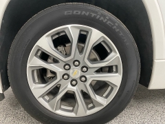 Used 2021  Chevrolet Traverse FWD 4dr Premier at Ideal Cars Llc near Mesa, AZ