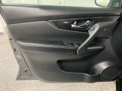 Used 2017  Nissan Rogue Hybrid 4d SUV AWD SL at Ideal Cars Llc near Mesa&comma; AZ