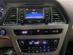 Used 2016 Hyundai Sonata Hybrid 4d Sedan SE at Ideal Cars Llc near Mesa, AZ