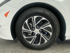 Used 2022  Hyundai Sonata Hybrid Blue 2&period;0L at Ideal Cars Llc near Mesa&comma; AZ