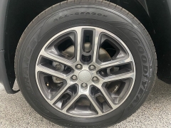 Used 2019  Jeep Compass 4d SUV FWD Latitude at Ideal Cars Llc near Mesa&comma; AZ