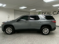 Used 2021 Chevrolet Traverse FWD 4dr LS w/1LS at Ideal Cars Llc near Mesa, AZ