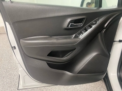 Used 2020 Chevrolet Trax 4d SUV FWD LT at Ideal Cars Llc near Mesa, AZ