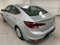 Used 2020  Hyundai Elantra 4d Sedan SE at Ideal Cars Llc near Mesa, AZ